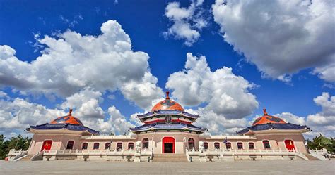 The Genghis Khan Mausoleum: A Monumental Tribute to History and a Quirky Architectural Marvel!