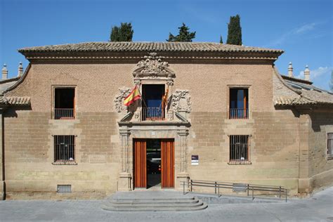 Museo de Bellas Artes de Huesca: Unveiling Centuries of Artistic Brilliance!