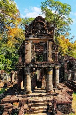 The Majestic Qingshan Temple: An Architectural Marvel Overlooking Ancient Ruins!